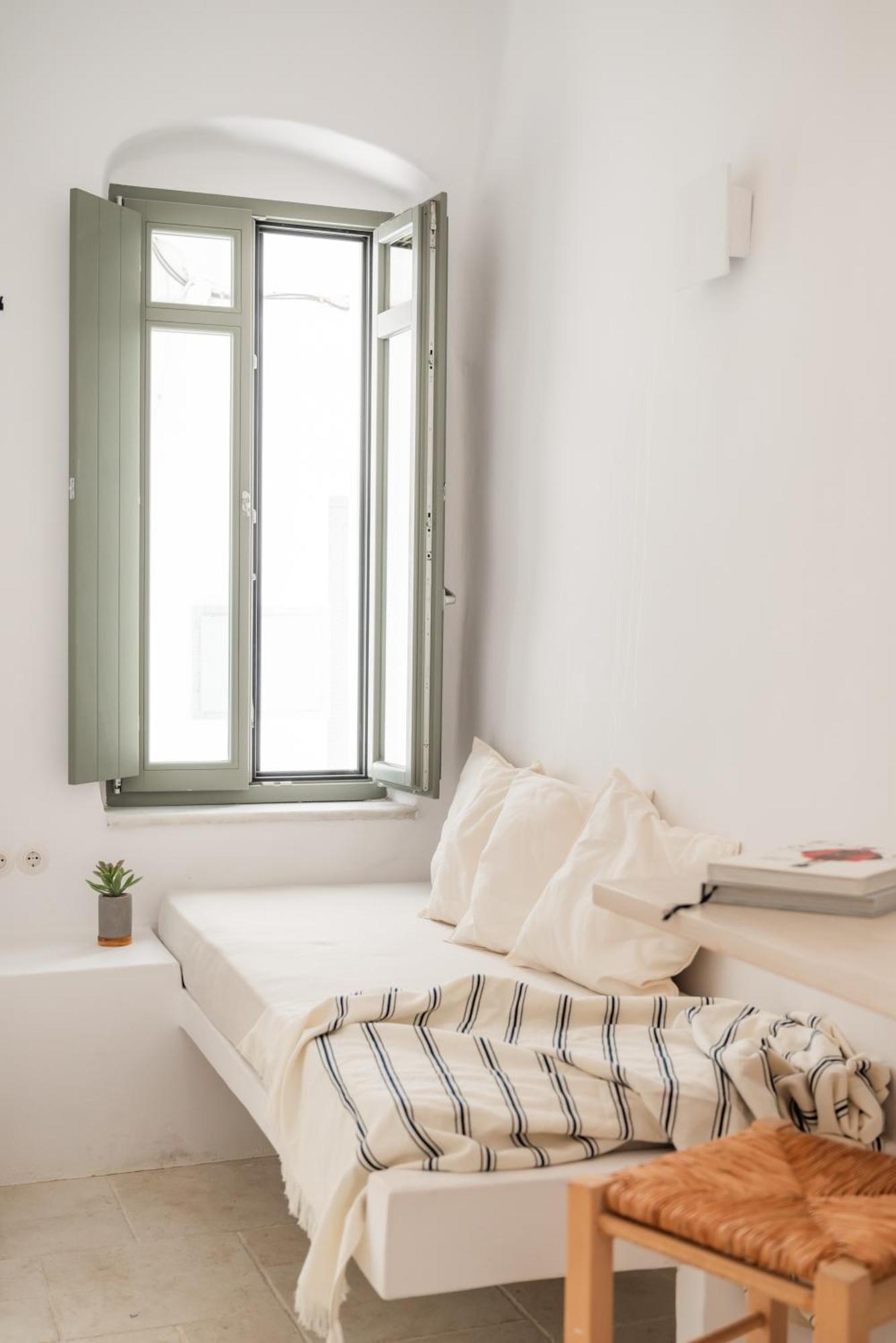 Aniko Suites White Alley Mykonos Town Екстер'єр фото