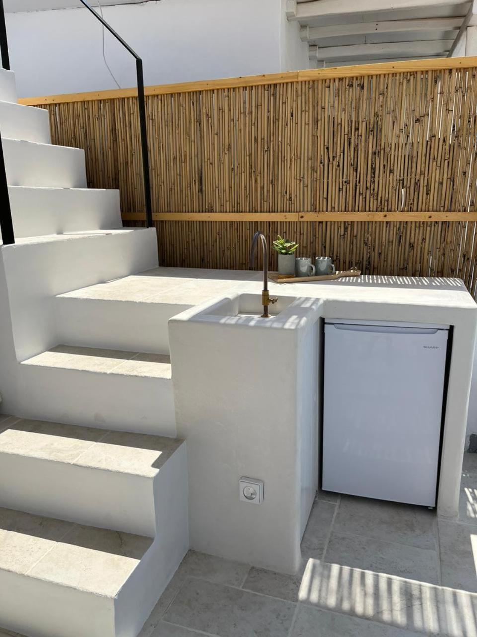 Aniko Suites White Alley Mykonos Town Екстер'єр фото